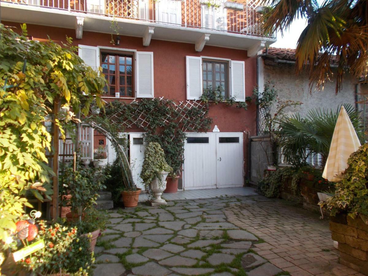 Il Granello Di Senape B&B Palazzo Canavese Экстерьер фото